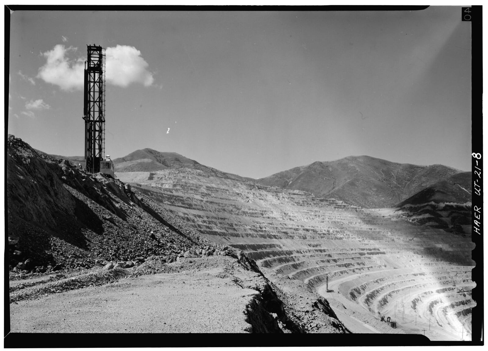 Rotary blasthole drill rig at an open-pit mine